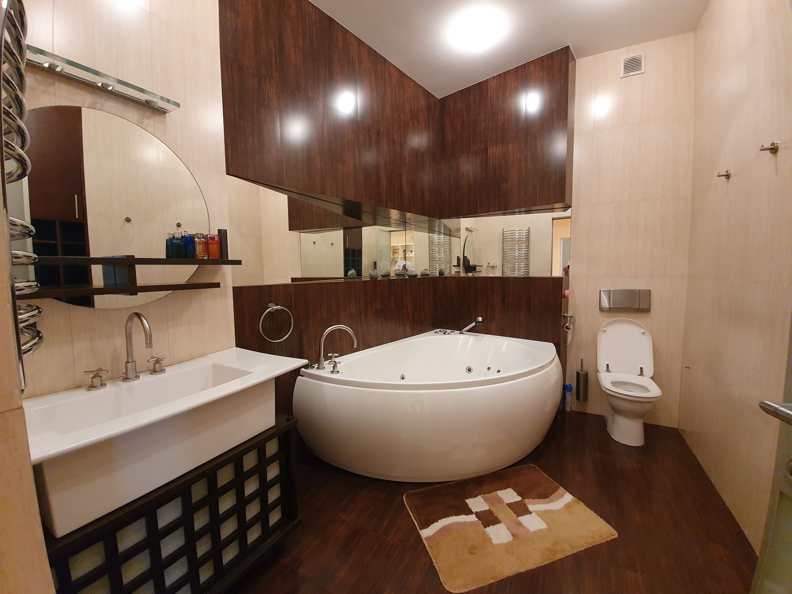 Жить в сердце Киева. Сколько стоят квартиры на Крещатике: цены и фото